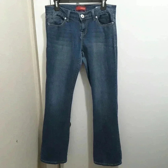 Guess Medium Rise Curvy Boot Charlotte Fit 29 - Picture 2 of 14